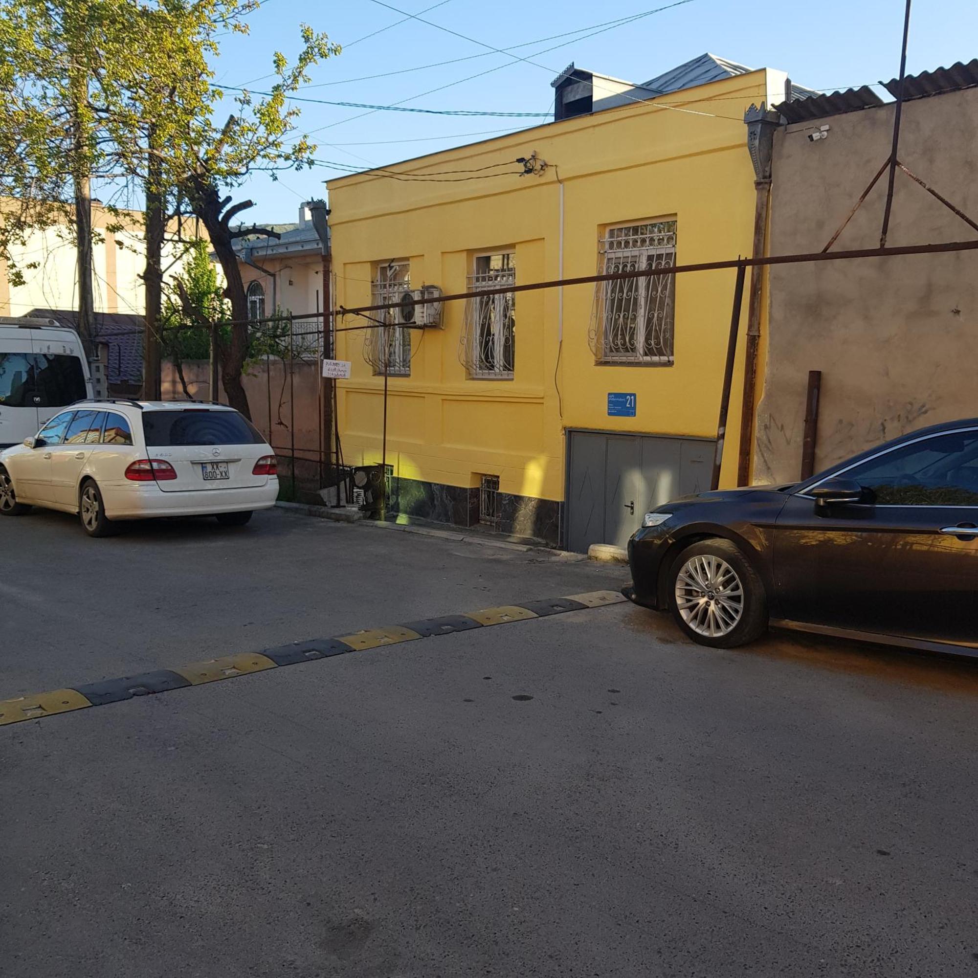 Домик у реки Куры 2 Тбилиси Экстерьер фото